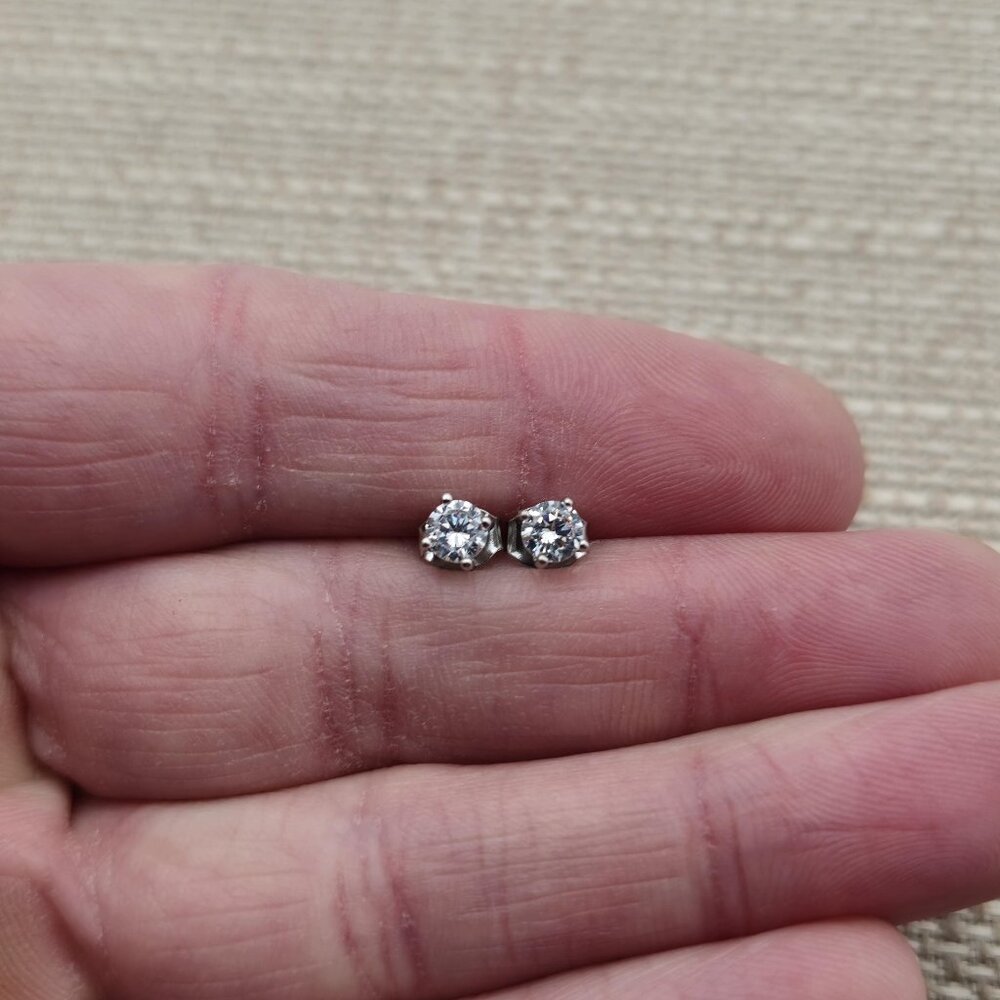 Sterling Silver Small Cubic Zirconia Stud Earrings A3404